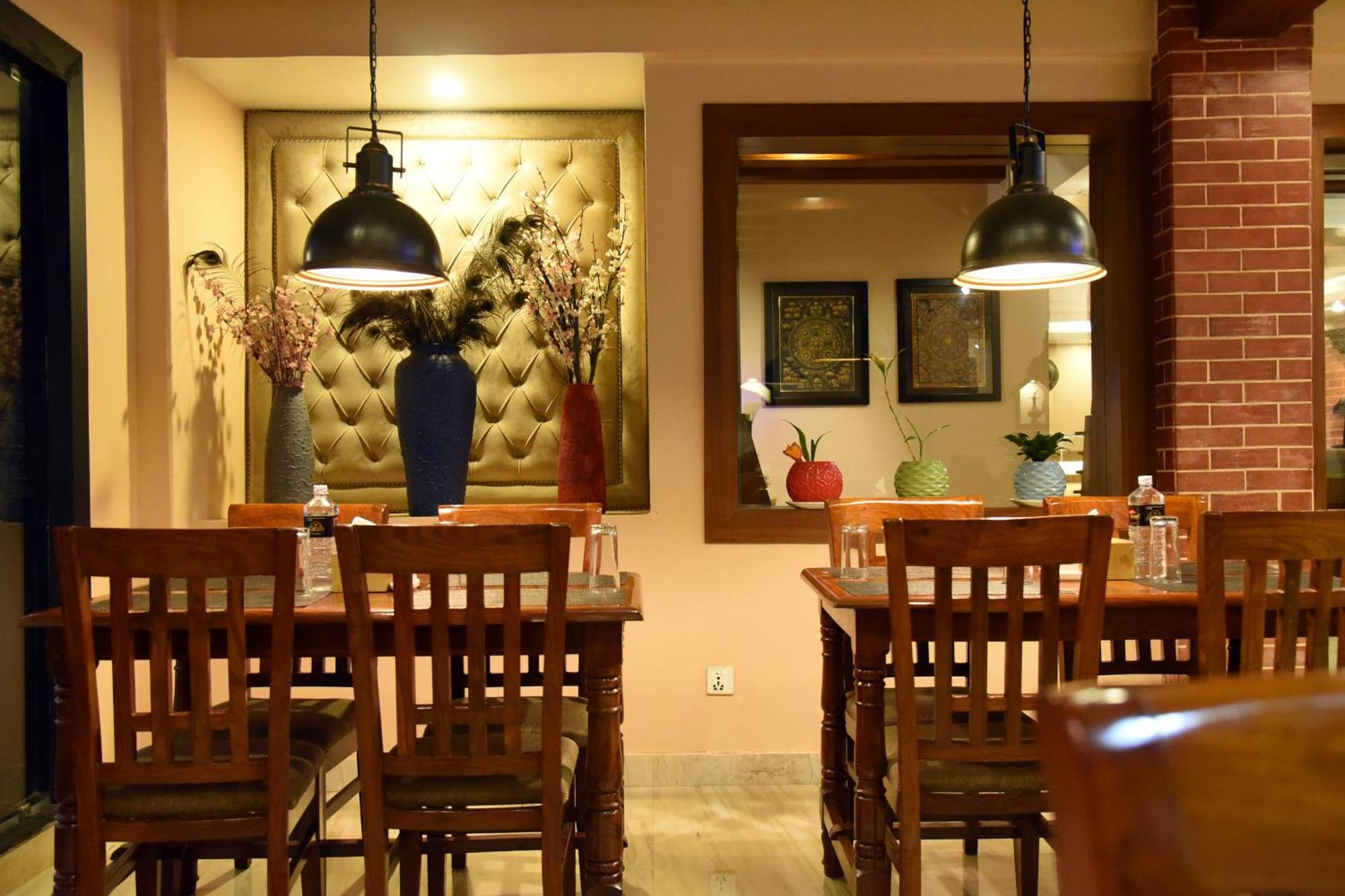 Kumari Boutique Hotel Kathmandu Bagian luar foto