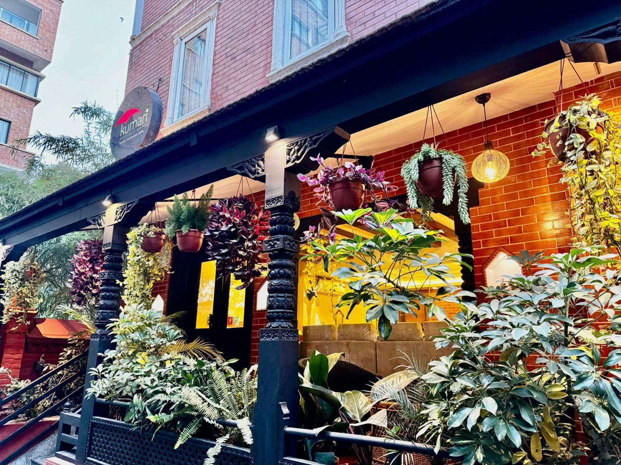 Kumari Boutique Hotel Kathmandu Bagian luar foto