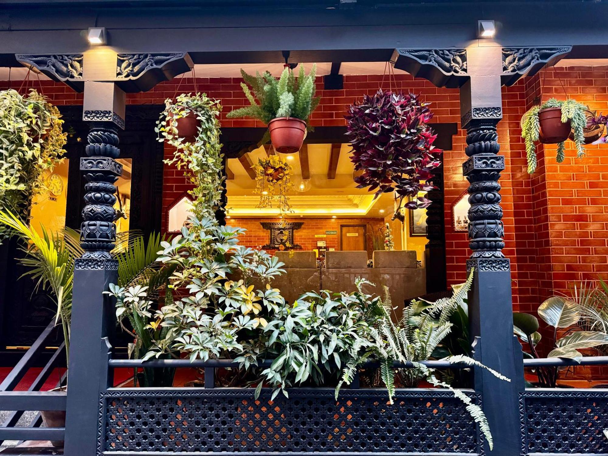 Kumari Boutique Hotel Kathmandu Bagian luar foto