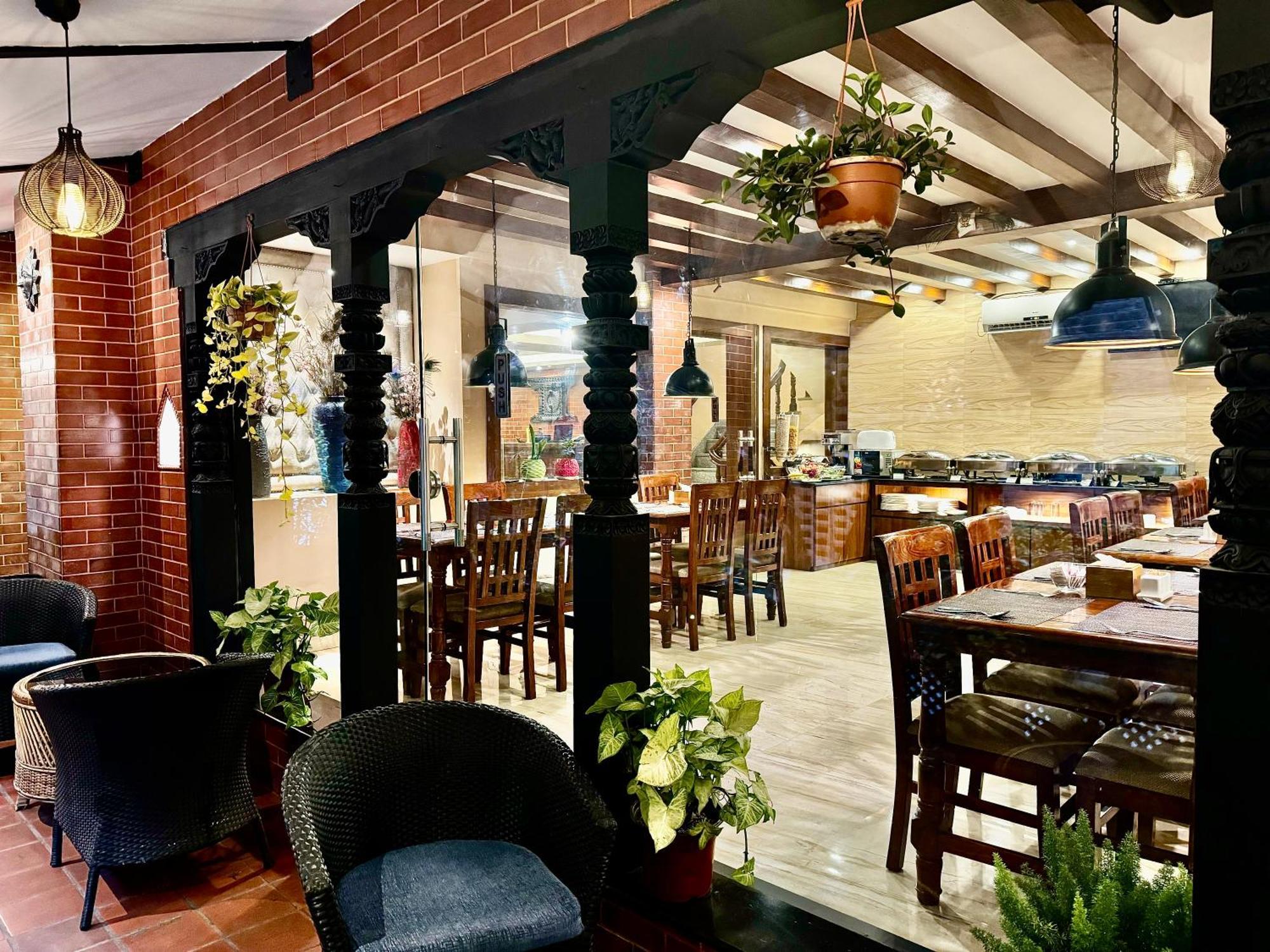 Kumari Boutique Hotel Kathmandu Bagian luar foto